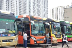 Bộ Giao thông Vận tải đưa 2 phương án nhằm 'dẹp' xe hợp đồng trá hình