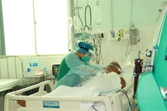 Việt Nam có thêm 1.243 ca mắc COVID-19 mới, 123 ca đang thở ôxy