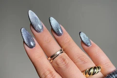 Bó túi 8 mẫu nail thịnh hành dành cho cô những nàng sành điệu