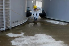 Nhà máy điện Fukushima xả nước ra biển từ tháng 5