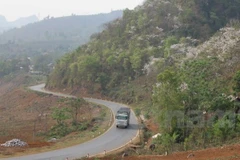 Đề xuất đầu tư 2.000 tỷ đồng để cải tạo, nâng cấp Quốc lộ 6 và 12B