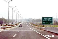 Thi công các gói thầu cao tốc Bến Lức-Long Thành từ vốn ADB 