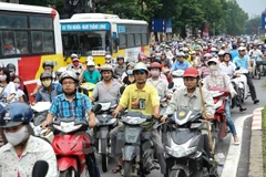 Xin “khất” kiểm soát khí thải 40 triệu xe máy vào năm 2017 