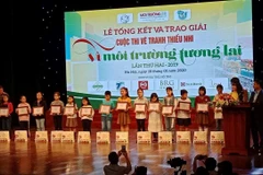 Lễ trao giải cuộc thi vẽ tranh thiếu nhi vì môi trường tương lai lần thứ 2 năm 2019. (Ảnh: Hùng Võ/Vietnam+)
