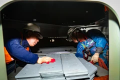 Hà Nội: Công nhân xuyên đêm thi công, đẩy nhanh tiến độ dự án cầu vượt Mai Dịch