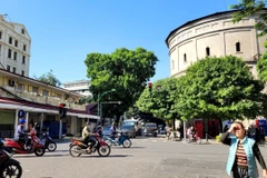 [Video] Có gì bên trong Tháp nước 130 năm tuổi trên phố Hàng Đậu