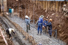 Hà Nội: Dự án 800 tỷ đồng tiếp tục thi công sau gần nửa năm ‘đắp chiếu’