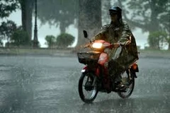 Nhiều vùng trên cả nước có mưa rào và dông vào chiều tối