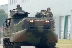 Nhật Bản công khai xe lội nước AAV7 tại Trại Kasumigaura, tỉnh Ibaraki, miền Đông Nhật Bản. (Nguồn: Sankei).