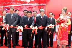 Việt Nam viện trợ Lào trạm kiểm soát tần số viễn thông