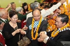 Tưng bừng Tết cổ truyền Bun Pi May của Lào tại Hà Nội