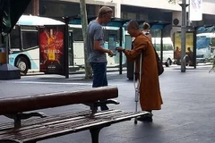 Xuất hiện tình trạng giả dạng nhà sư để xin tiền ở Australia