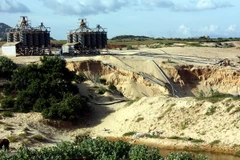 Ninh Thuận đình chỉ khai thác titan tại xã Phước Dinh