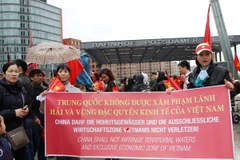Biểu tình ở Đức phản đối hành động sai trái của Trung Quốc