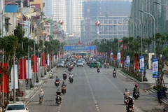 Dự án đường Lê Trọng Tấn được thiết kế 4 làn xe chạy. (Ảnh: Huy Hùng/TTXVN)