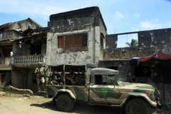 Binh sỹ Philippines làm nhiệm vụ tại thị trấn Butig, tỉnh Lanao del Sur, Mindanao ngày 1/3. (Nguồn: AFP/TTXVN)