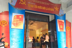 Hà Nội khai mạc triển lãm ảnh Tự hào tiến bước dưới lá cờ Đảng