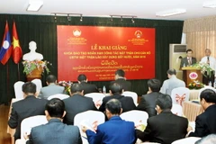 Một khóa đào tạo ngắn hạn công tác mặt trận cho cán bộ Ủy ban Trung ương Mặt trận Lào. (Ảnh: Nguyễn Dân/TTXVN)