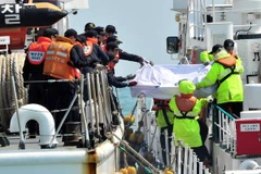 Số người thiệt mạng trong vụ đắm phà SEWOL tăng lên 58 người