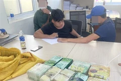 Đối tượng Trà Văn Công tại cơ quan chức năng. (Ảnh: TTXVN phát)