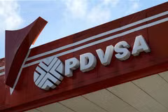 Logo của Tập đoàn Dầu khí quốc gia Venezuela tại Caracas. (Ảnh: AFP/TTXVN)