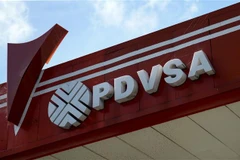 Logo của Tập đoàn Dầu khí quốc gia Venezuela tại Caracas. (Ảnh: AFP/TTXVN)