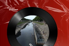 Tin nóng 1/4: Hà Nội lấy nước sông Hồng để hồi sinh sông Tô Lịch