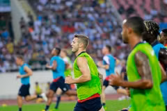 Jack Wilshere tập luyện hết sức nghiêm túc.