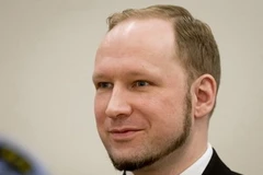 Sát thủ Breivik chấp nhận ở tù, không kháng án
