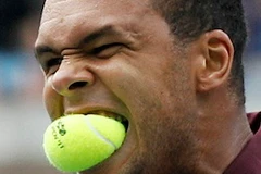 Jo-Wilfried Tsonga "ăn bóng" tại giải Mỹ mở rộng