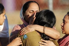 Cộng đồng người theo đạo Sikh đau đớn sau vụ xả súng (Nguồn: Reuters)