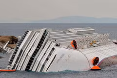 Vụ đắm tàu Costa Concordia được ví như vụ Titanic thứ hai (Nguồn: AFP)