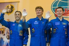 Hai phi hành gia người Nga có tên Gennady Padalka và Sergei Revin cùng phi hành gia Mỹ Joseph Acaba đã bắt đầu cuộc hành trình trên tàu Soyuz TMA-04M (Nguồn: NASA)