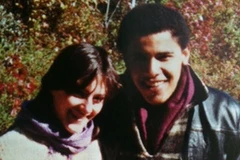 Ông Obama và cô bạn gái thời trẻ, Genevieve Cook (Nguồn: eurweb.com)