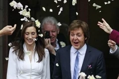 Cô dâu Shevell kém Paul Mccartney 18 tuổi (Nguồn: AP)