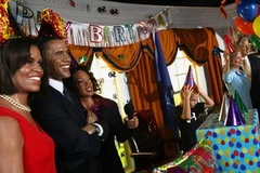 Tại bảo tàng Madame Tussauds ở Washington, người ta cũng tổ chức tiệc sinh nhật cho...tượng sáp của ông Obama! (Nguồn: Getty)