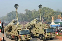 Tên lửa BrahMos trong cuộc diễu binh ở New Delhi năm ngoái (Ảnh tư liệu)