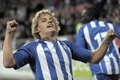 Tiền đạo trẻ Pukki lập cú đúp giúp HJK hạ gục Schalke (Nguồn: Reuters)