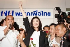 Bà Yingluck trước những người ủng hộ hôm 3/7 (Nguồn: Getty)
