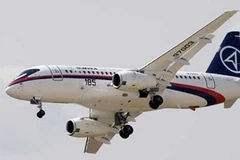 Tìm thấy mảnh vỡ máy bay Sukhoi rơi tại Indonesia