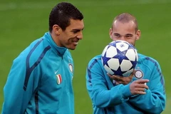 Lucio và Sneijder vẫn hết sức thoải mái trước trận lượt về (Nguồn: AFP/TTXVN)