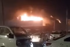 Hiện trường vụ cháy. (Nguồn: Arab News)