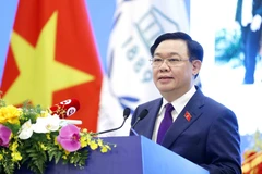 Chủ tịch Quốc hội Vương Đình Huệ phát biểu tại Phiên bế mạc Hội nghị Nghị sĩ trẻ toàn cầu lần thứ 9. (Ảnh: TTXVN)