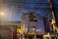 Hiện trường vụ cháy tại Karaoke An Phú. (Ảnh: Huyền Trang/TTXVN)