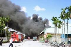 Hải Phòng: Hỏa hoạn thiêu rụi hàng nghìn mét vuông nhà kho