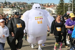 Các vận động viên tham gia giải chạy. (Ảnh: Nguyễn Minh/Vietnam+)