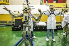 Robot Skybot F-850 (Fedor) của Nga được thử nghiệm tại sân bay vũ trụ Baikonur, Kazakhstan. (Ảnh: AFP/TTXVN)