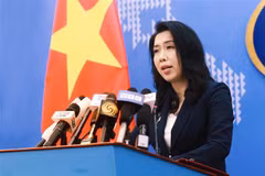 Người phát ngôn Bộ Ngoại giao Lê Thị Thu Hằng chủ trì buổi họp báo thường kỳ tháng 8/2019. (Ảnh: Lâm Khánh/TTXVN)