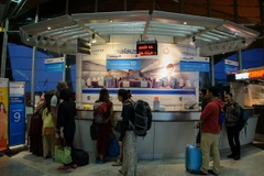 Một quầy bán vé tại sân bay quốc tế Kuala Lumpur. (Nguồn: AFP/TTXVN)