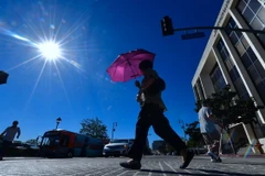 Cảnh nắng nóng trên đường phố Los Angeles, Mỹ. (Nguồn: AFP/TTXVN)